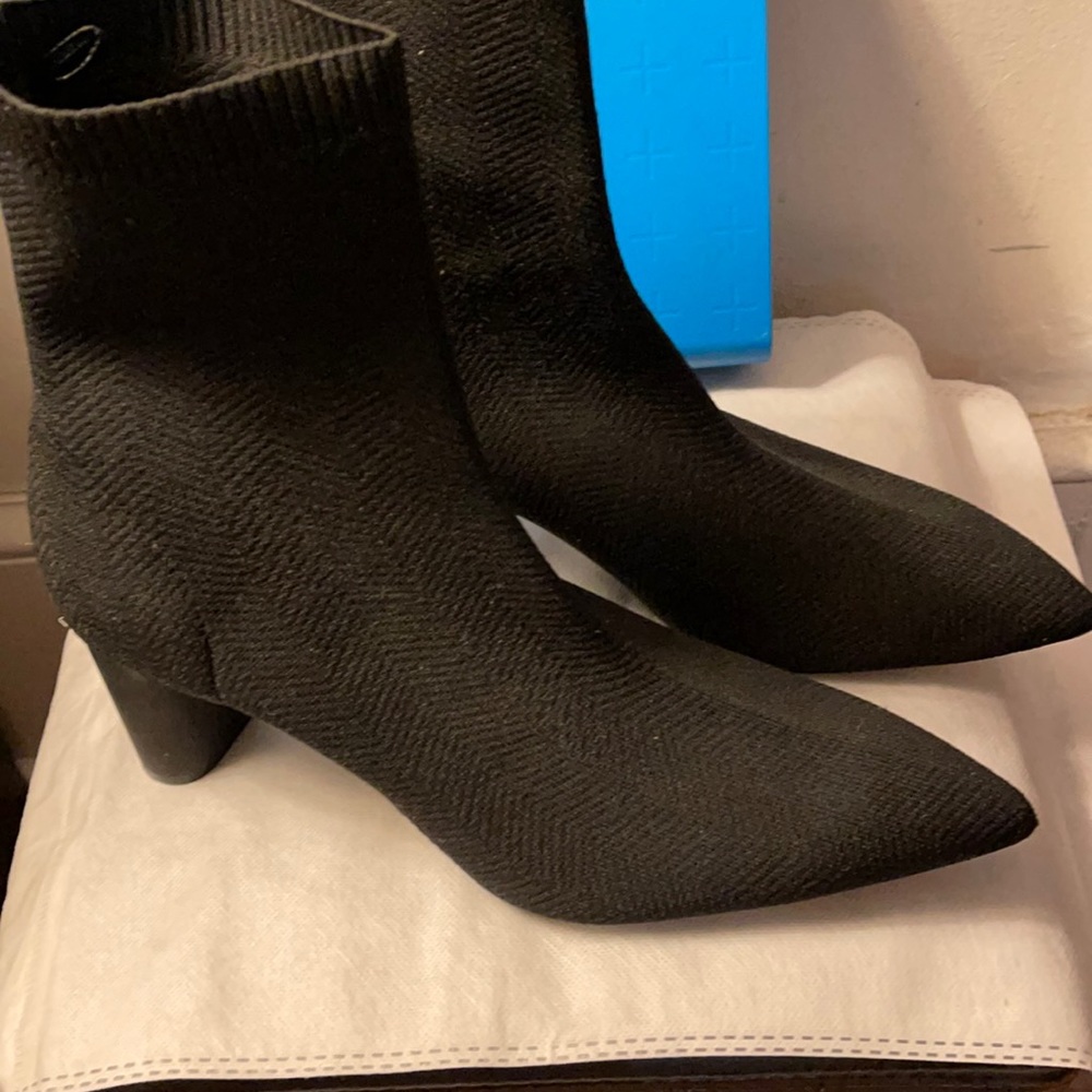 Zara Woman Neoprene heeled ankle boot